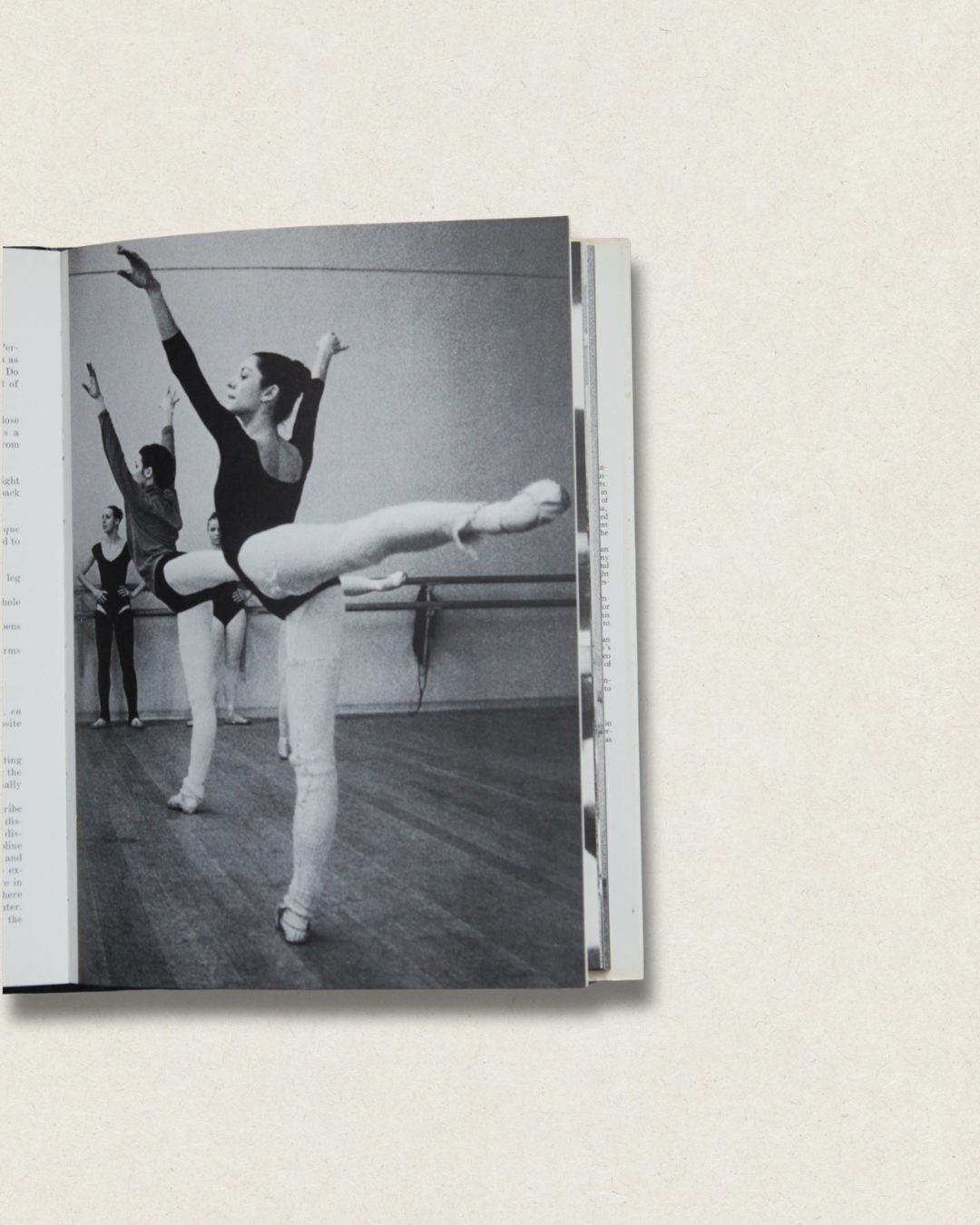 BALLET STUDIO Anne Woolliams