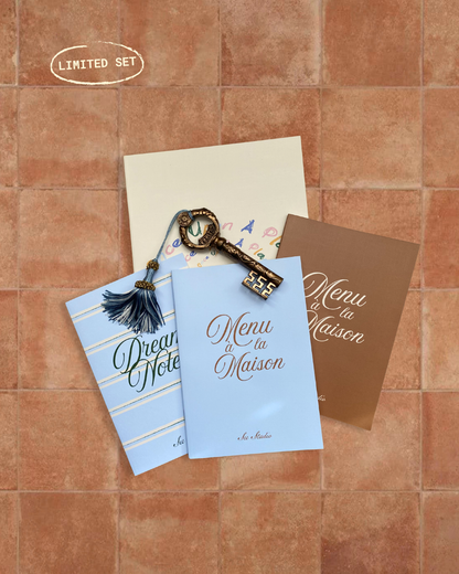 The Grand Check-in Set